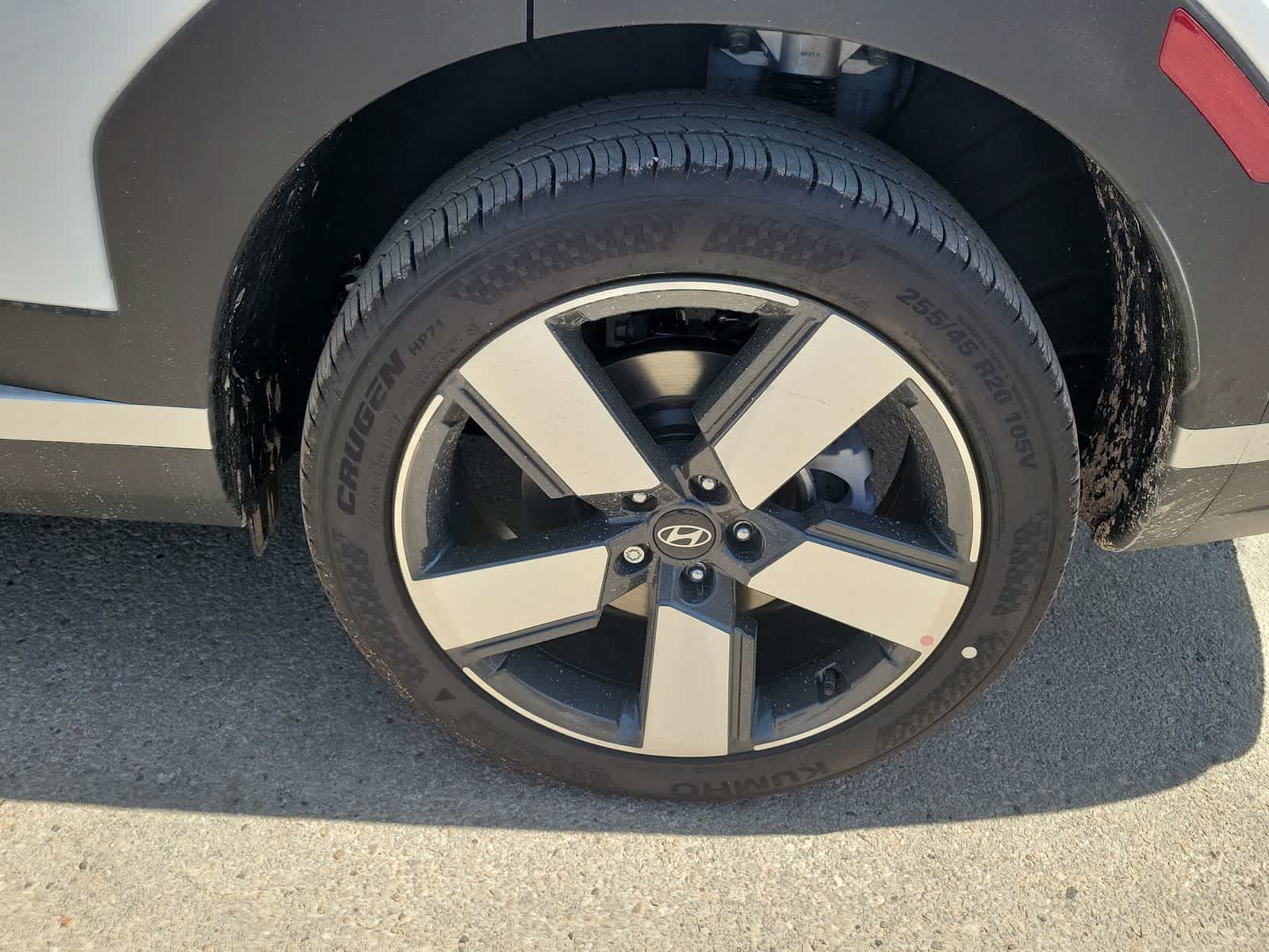 Thumbnail: 2025 Hyundai Santa Fe - 16