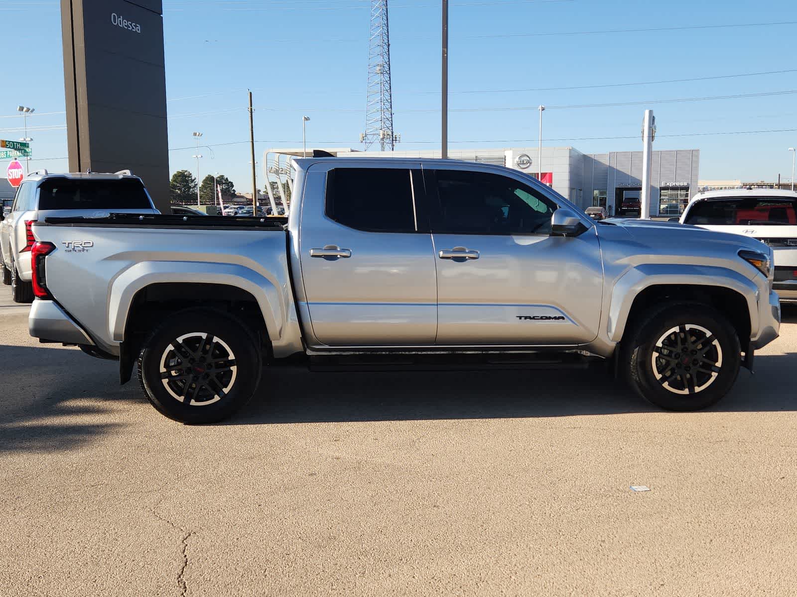 Thumbnail: 2024 Toyota Tacoma - 9