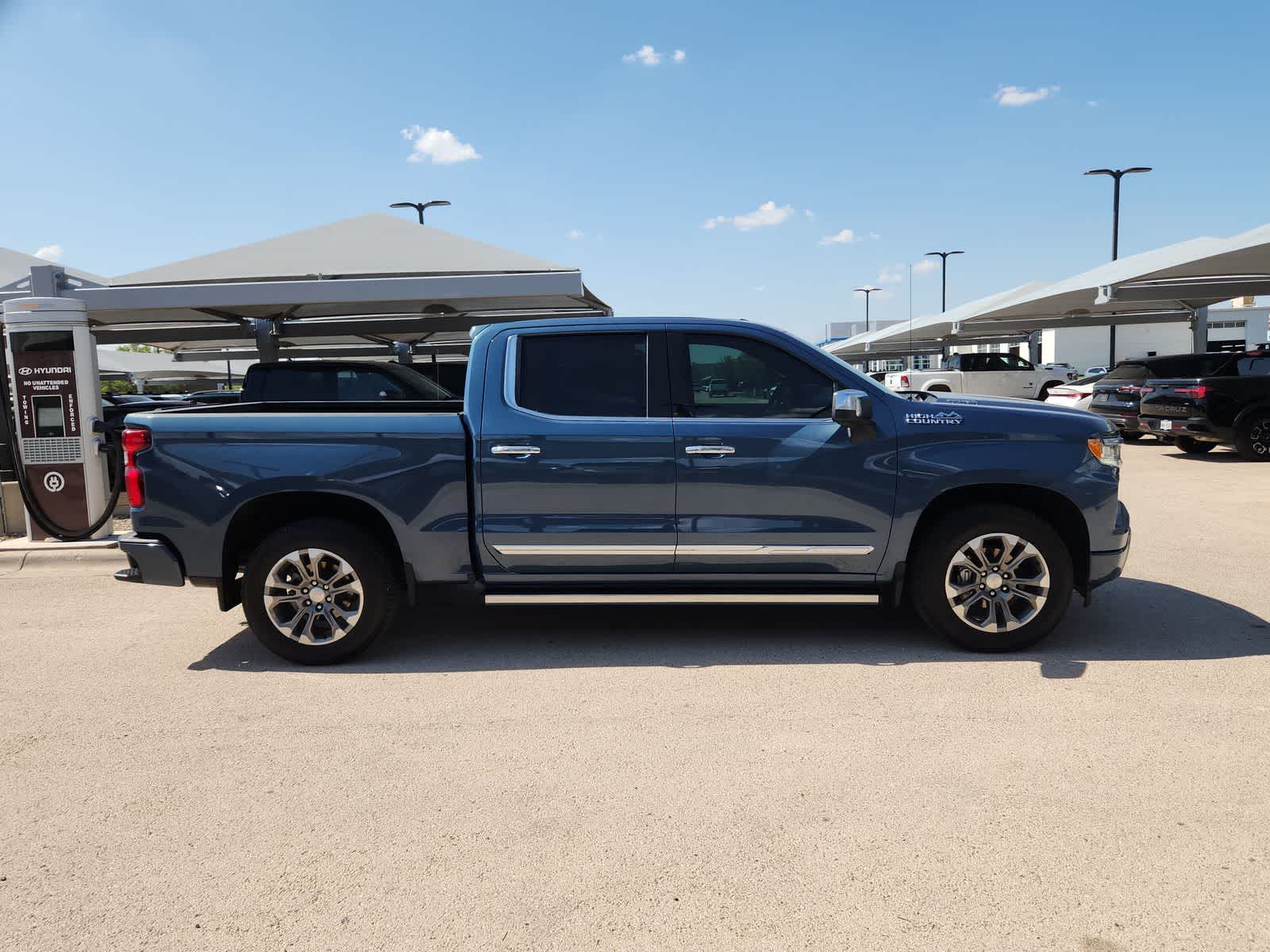 Thumbnail: 2024 Chevrolet Silverado 1500 - 9