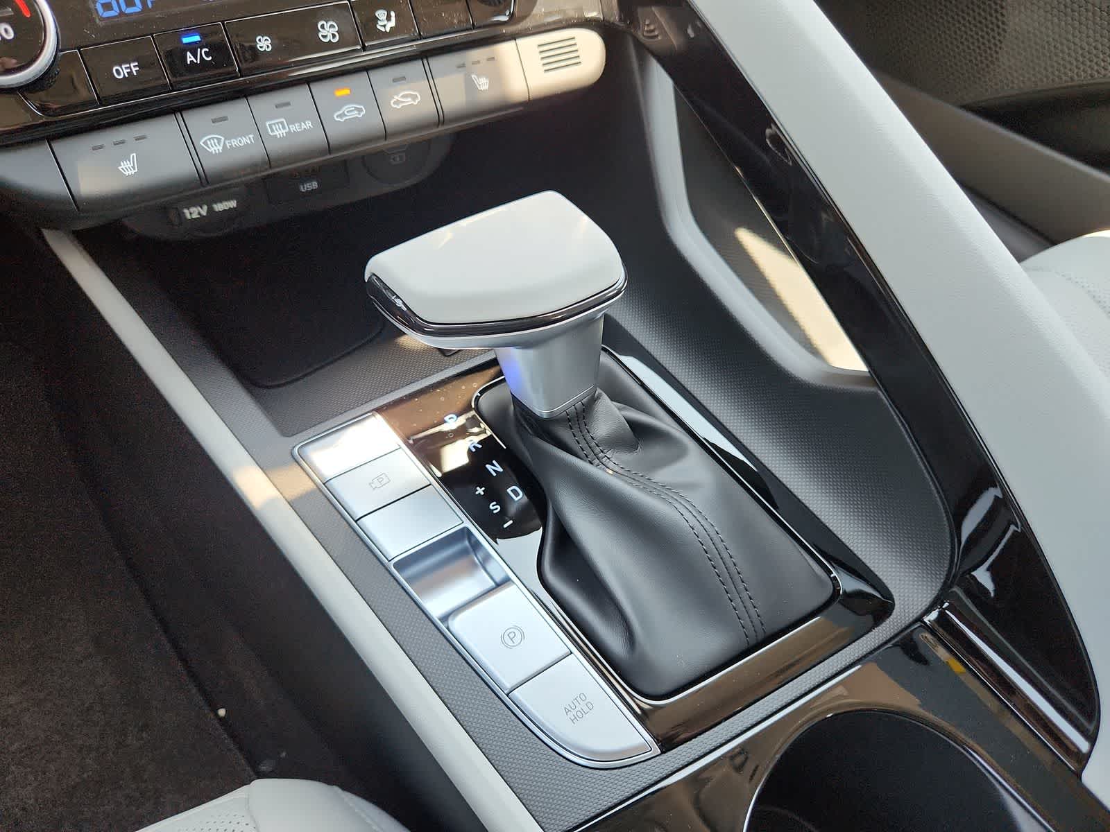 Thumbnail: 2025 Hyundai Elantra - 21