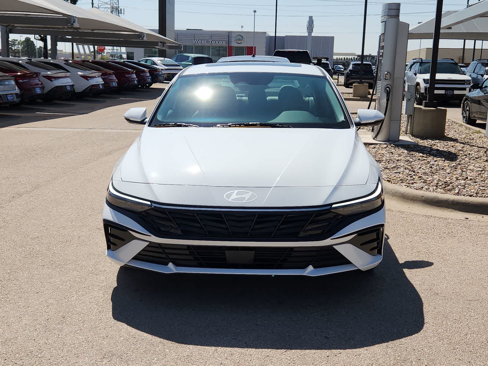 Thumbnail: 2025 Hyundai Elantra - 3