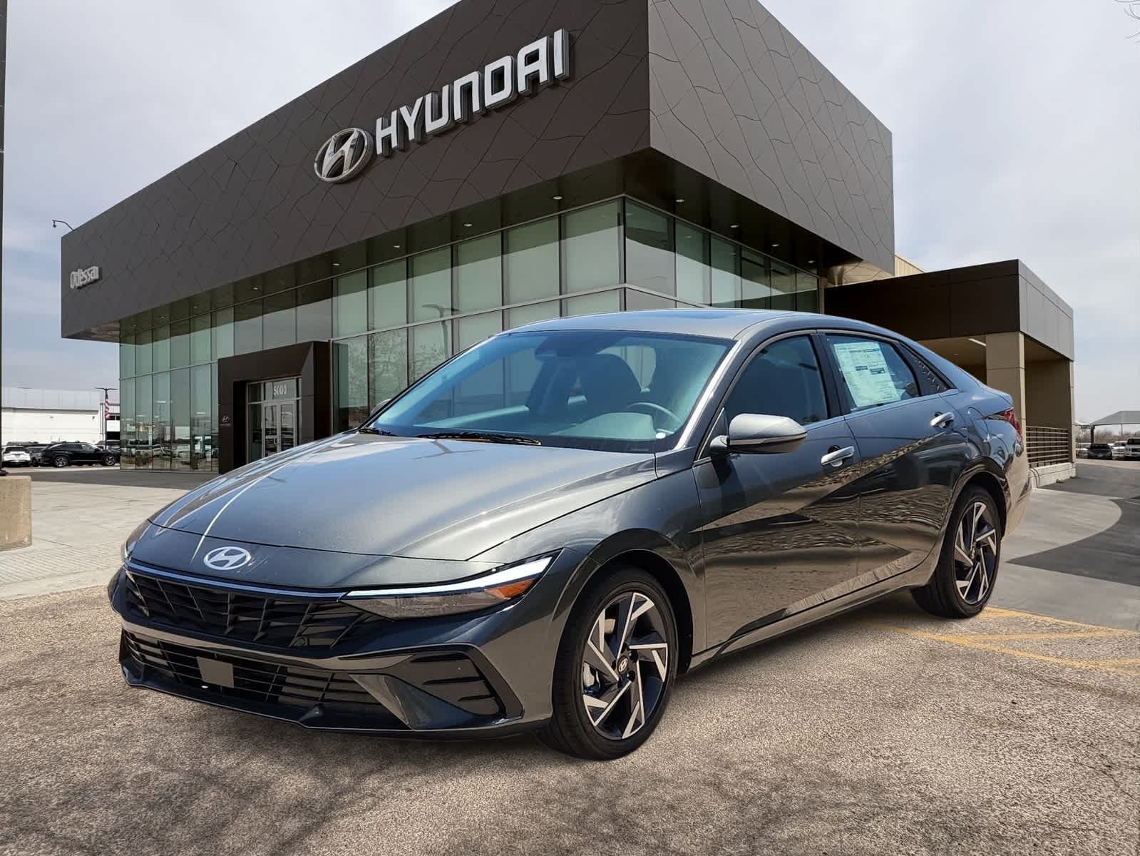 Thumbnail: 2025 Hyundai Elantra - 1