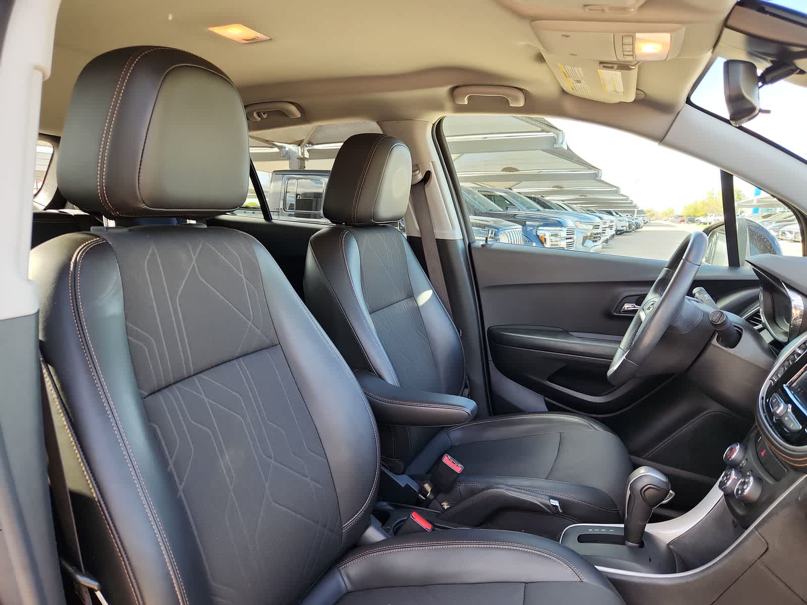 Thumbnail: 2022 Chevrolet Trax - 18