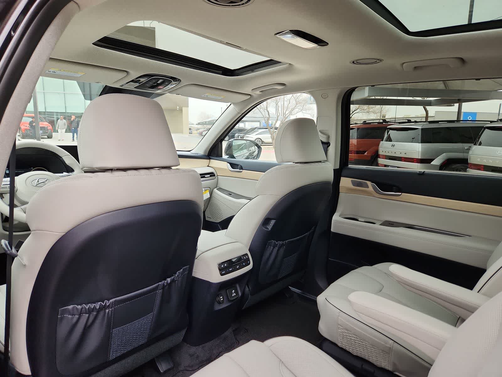 Thumbnail: 2025 Hyundai Palisade - 20