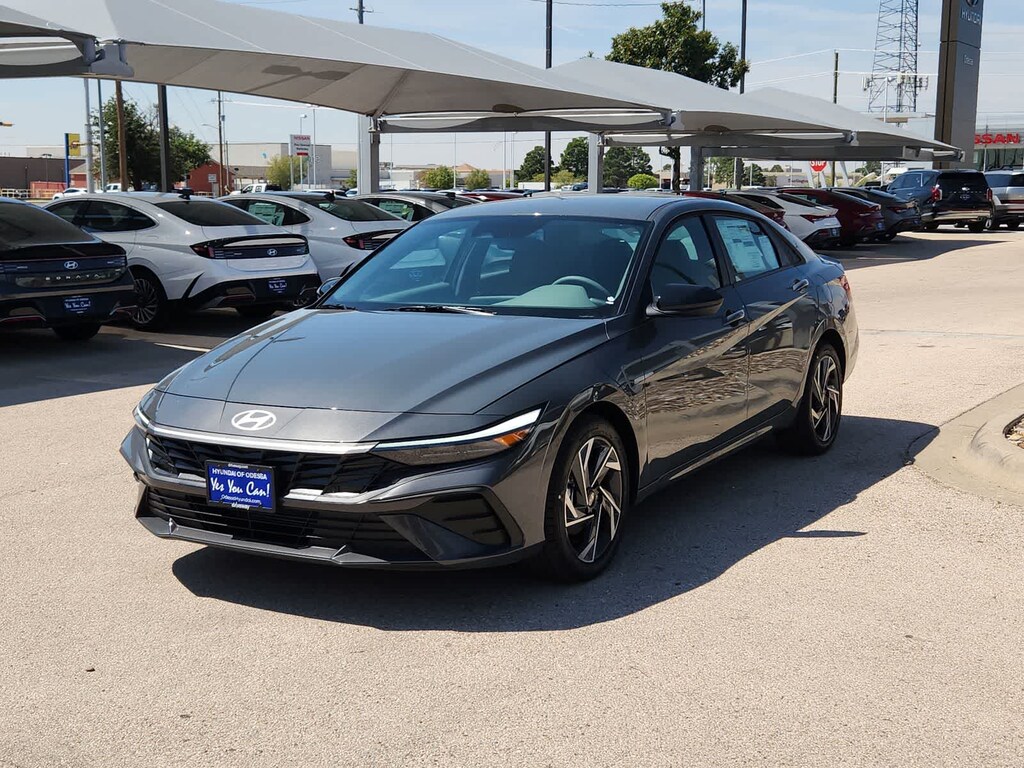 New 2025 Hyundai Elantra SEL Sport Sedan