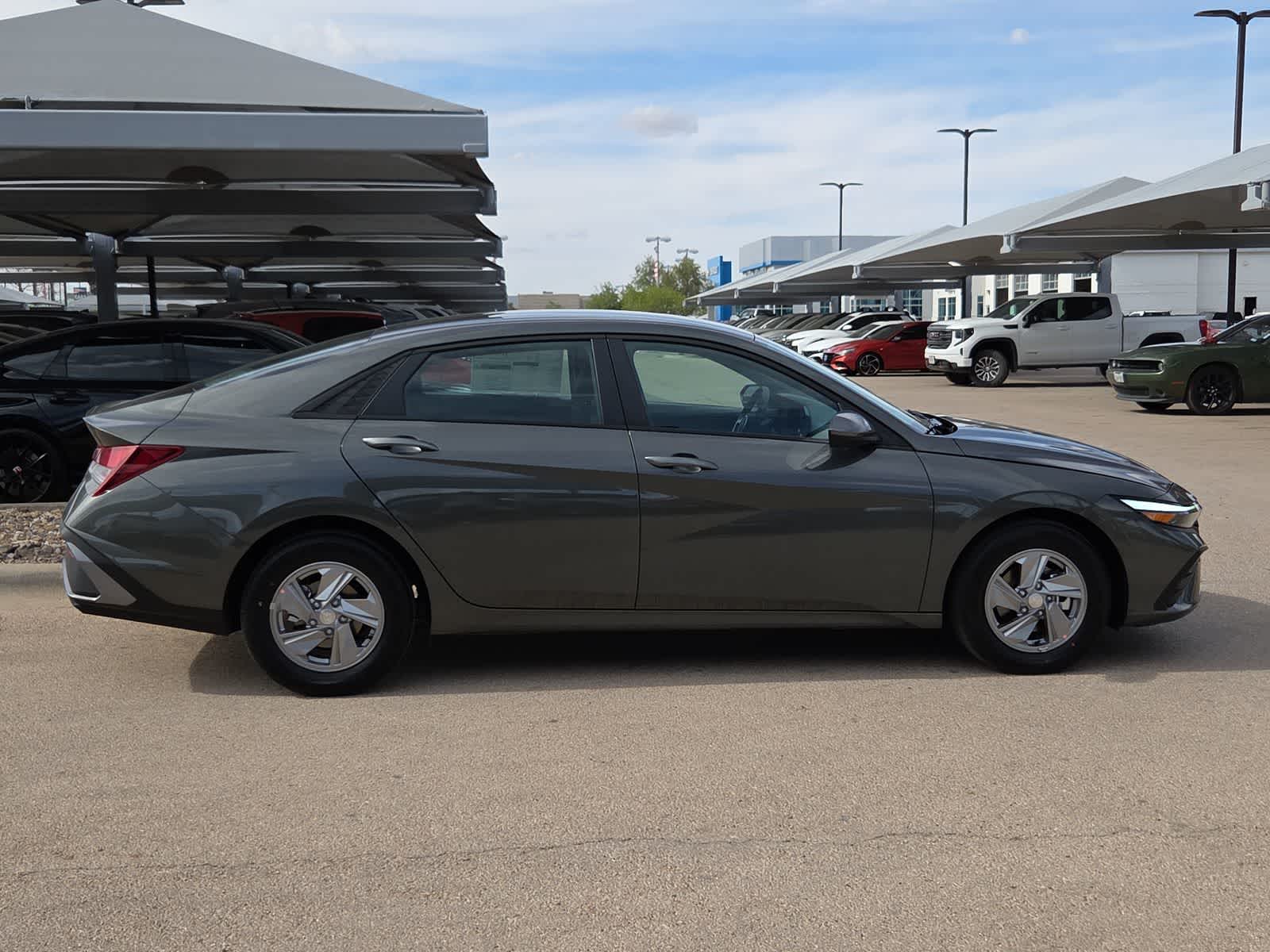 Thumbnail: 2026 Hyundai Elantra - 9
