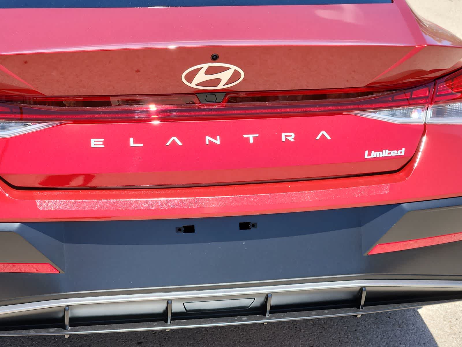 Thumbnail: 2025 Hyundai Ioniq 6 - 11