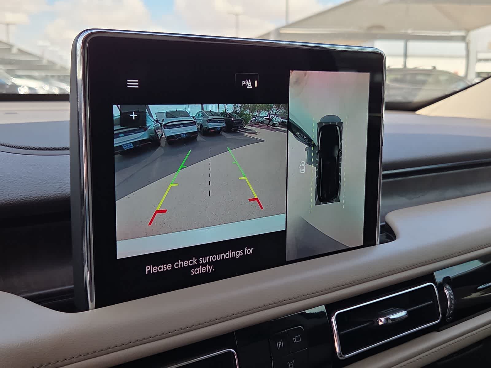 Thumbnail: 2022 Lincoln Aviator - 28