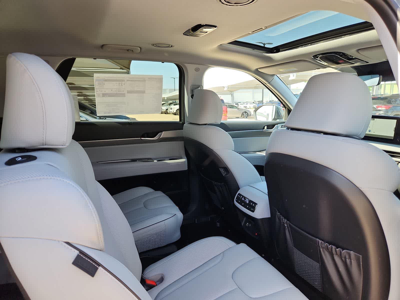 Thumbnail: 2025 Hyundai Palisade - 21