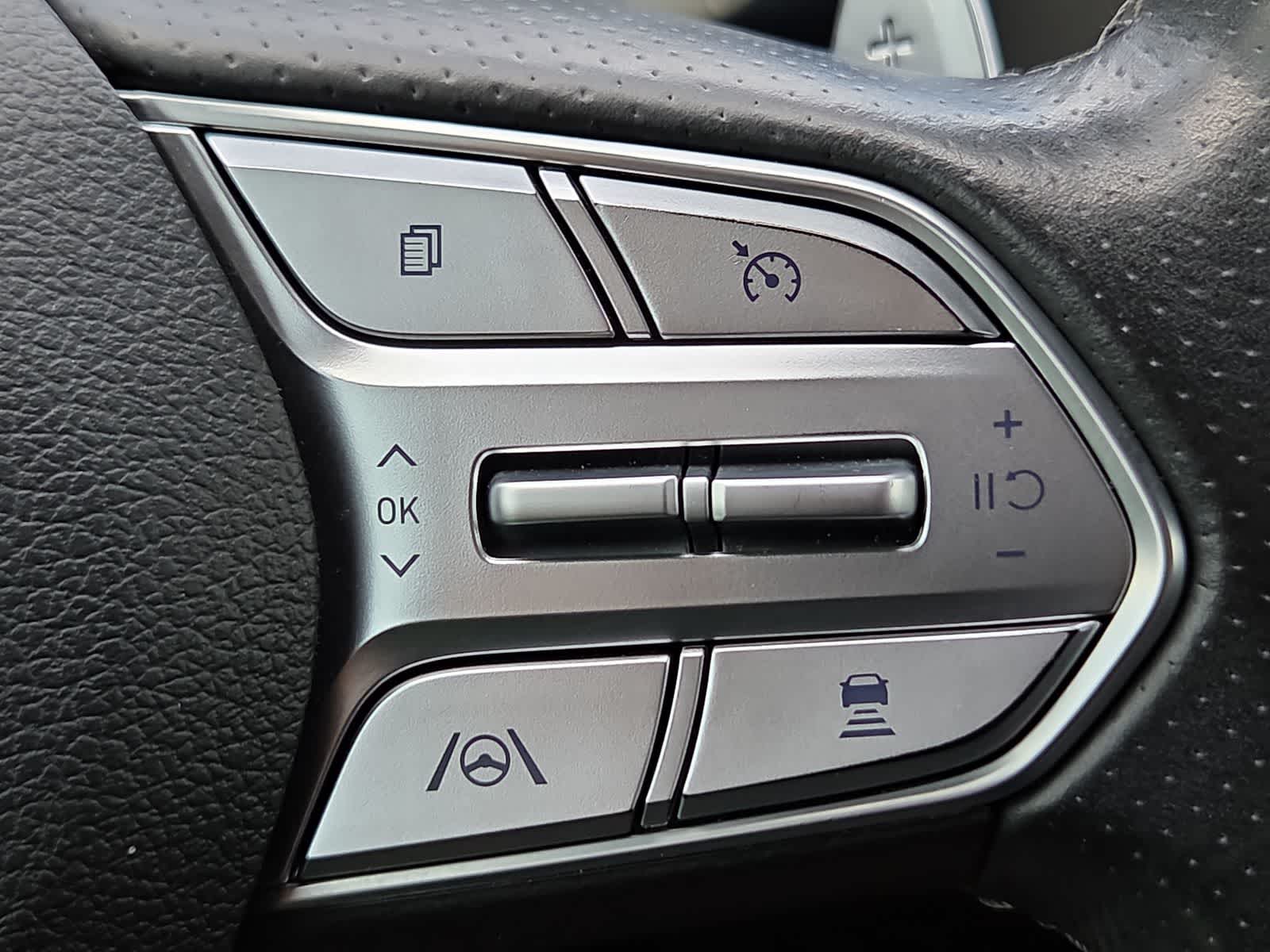 Thumbnail: 2021 Hyundai Santa Fe - 23