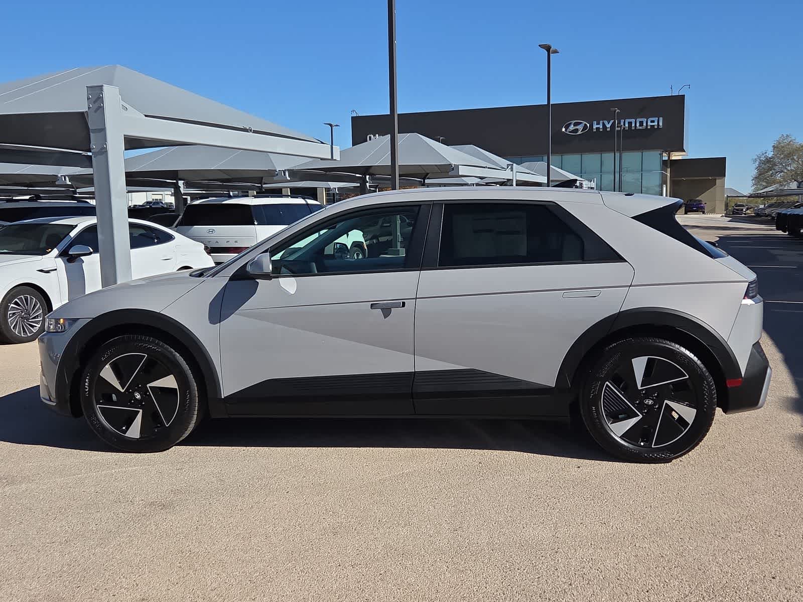 Thumbnail: 2026 Hyundai Ioniq 5 - 11