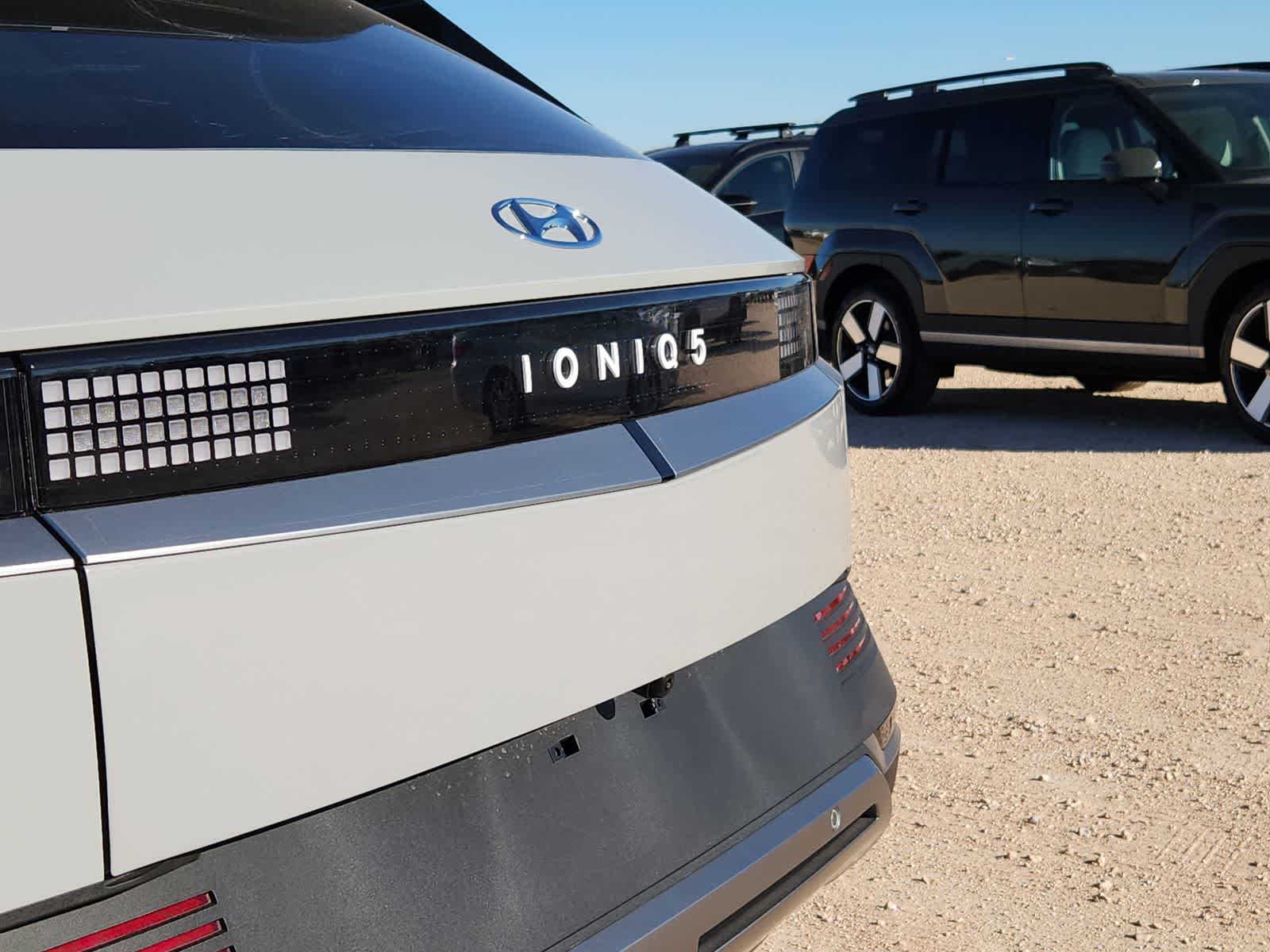 Thumbnail: 2024 Hyundai Ioniq 5 - 13