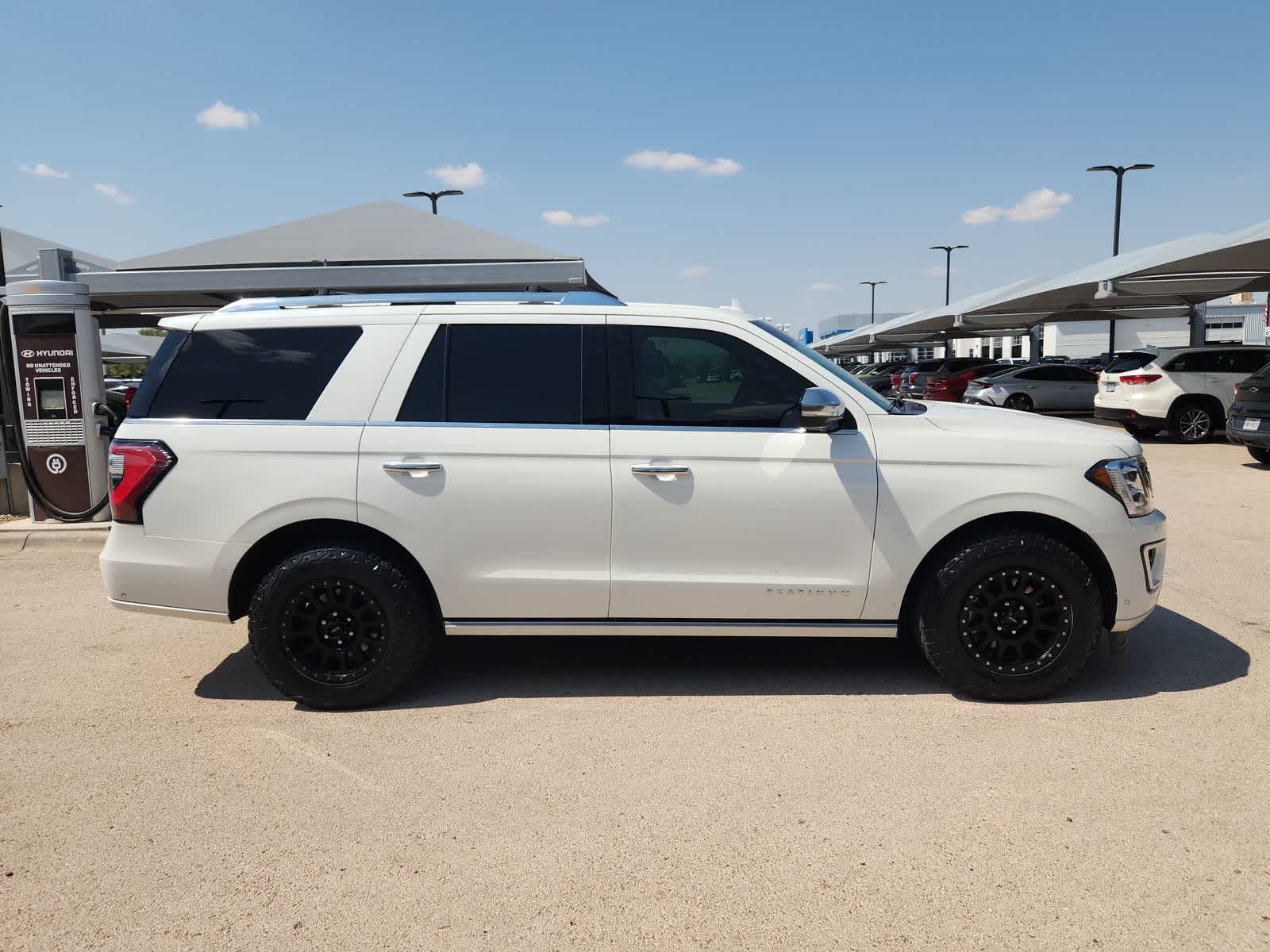 Thumbnail: 2020 Ford Expedition - 9