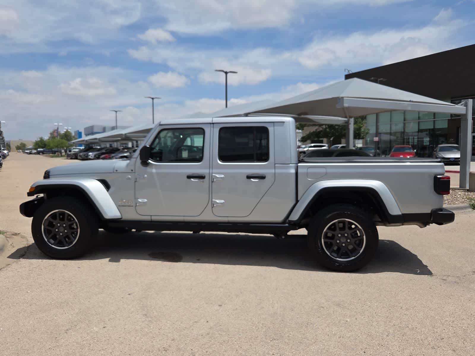 Thumbnail: 2023 Jeep Gladiator - 5