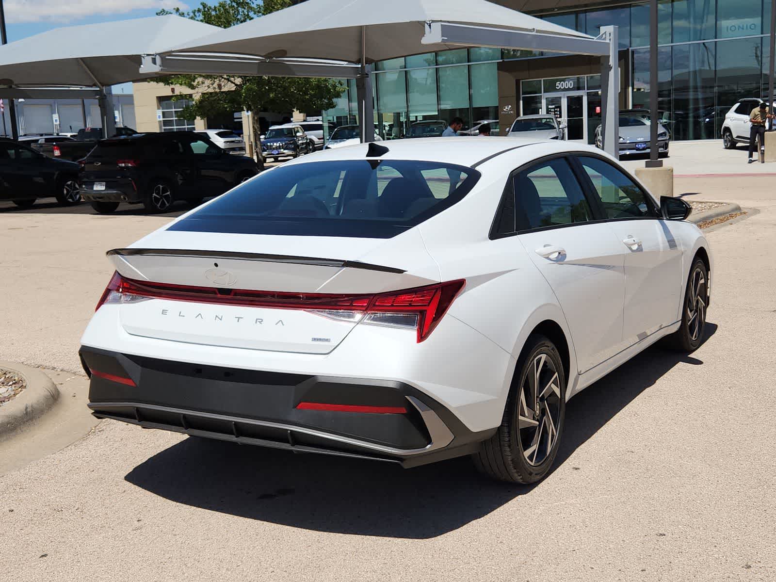 Thumbnail: 2025 Hyundai Elantra - 8