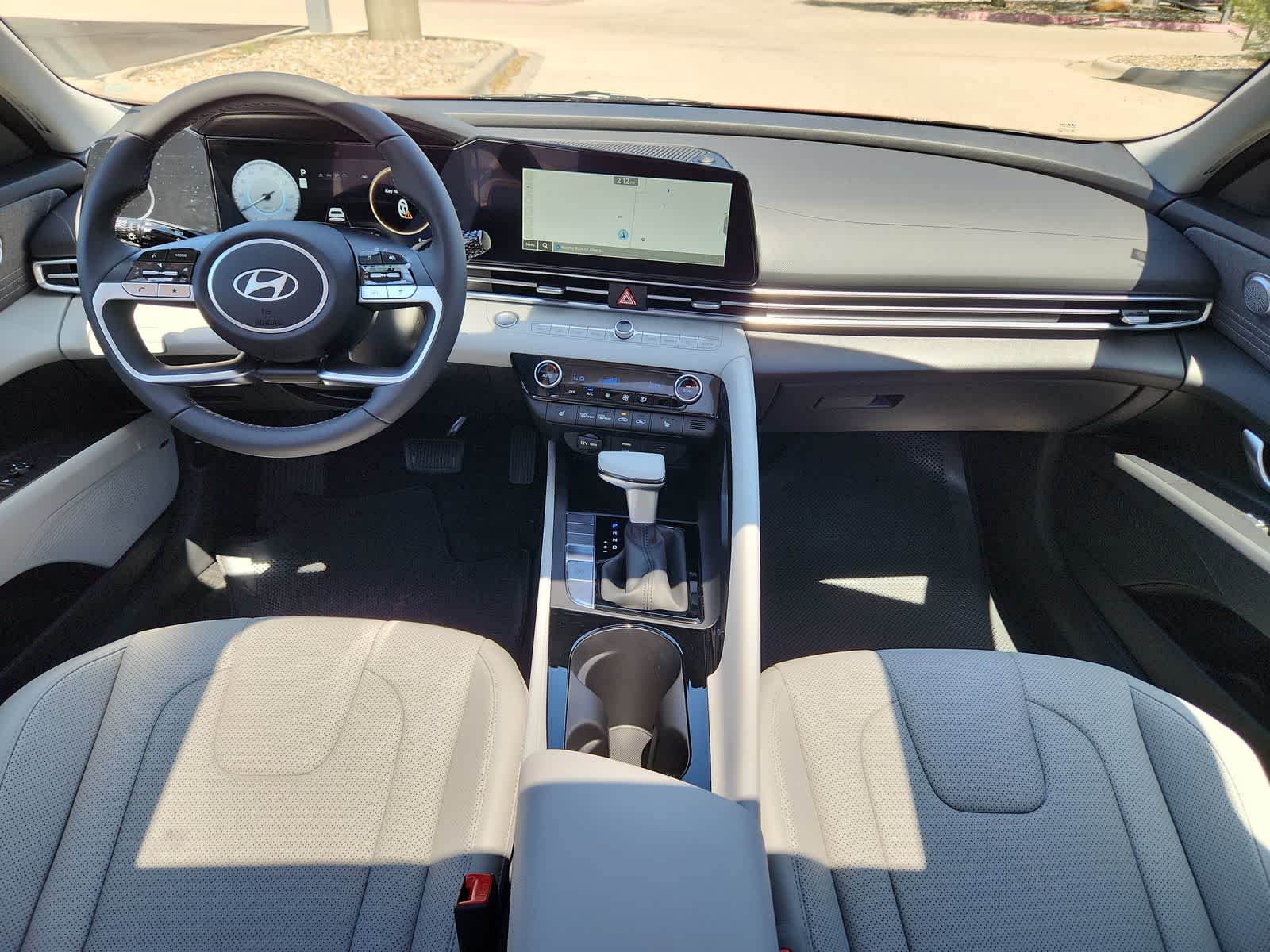 Thumbnail: 2025 Hyundai Ioniq 6 - 14