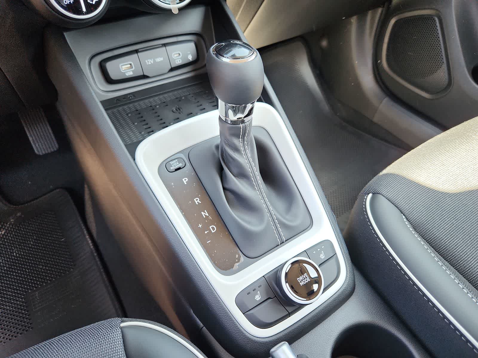 Thumbnail: 2025 Hyundai Venue - 21