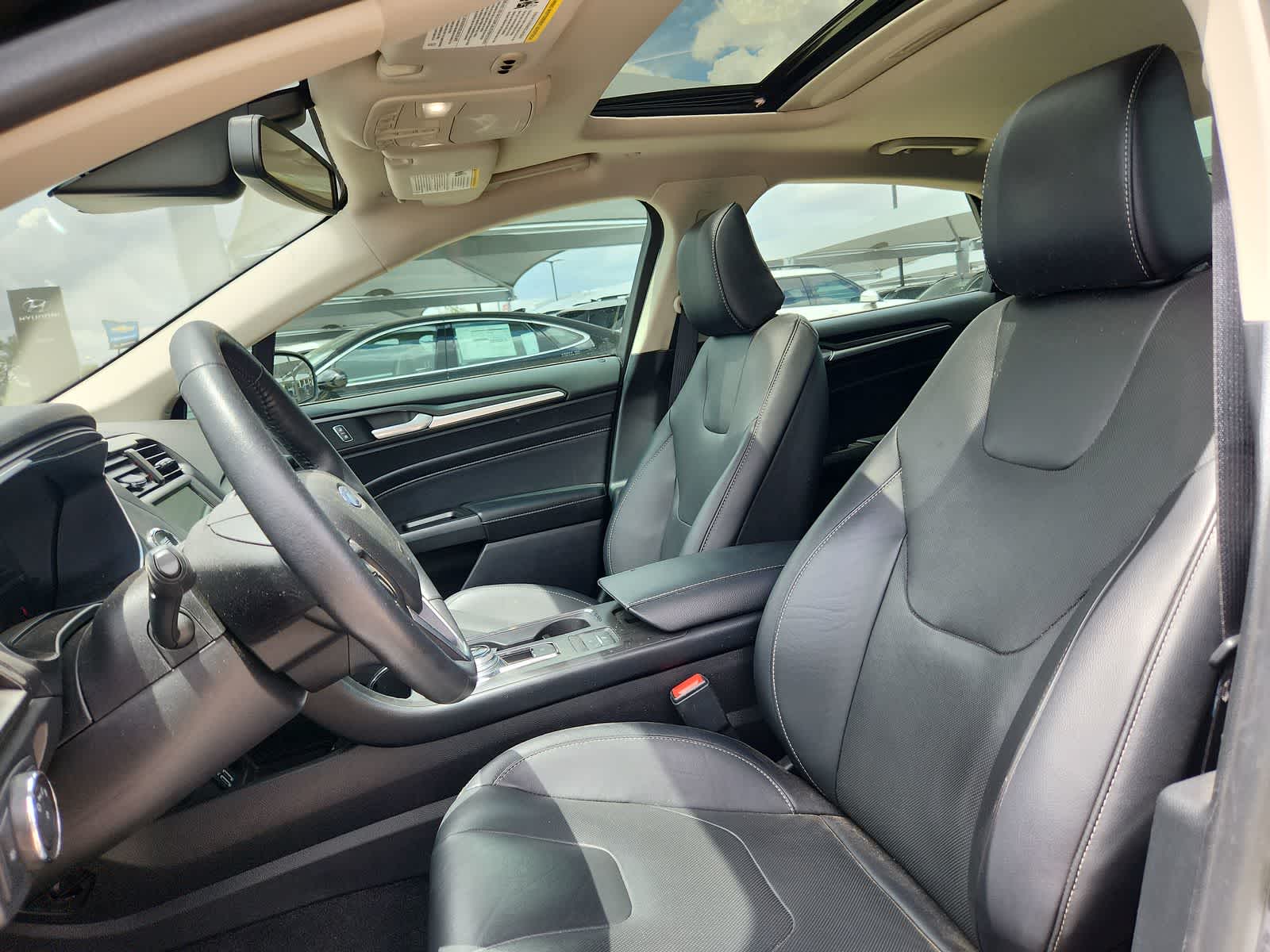 Thumbnail: 2020 Ford Fusion - 15