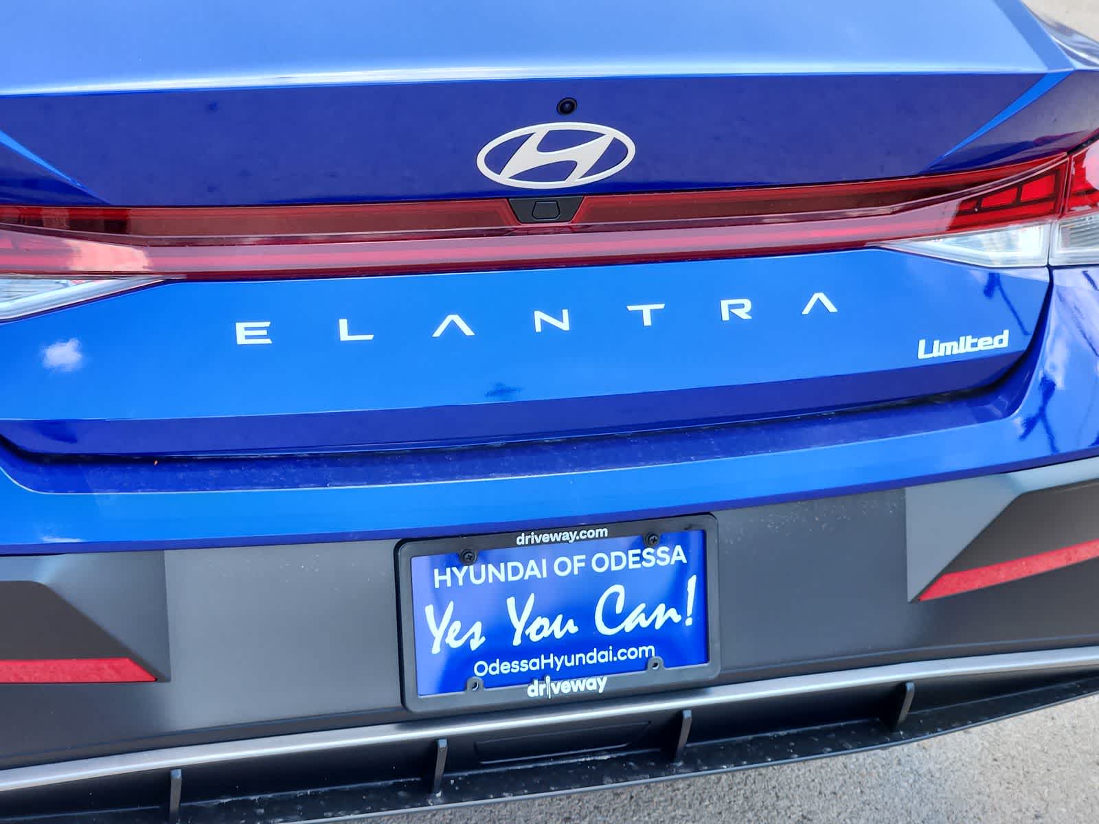 Thumbnail: 2025 Hyundai Elantra - 11