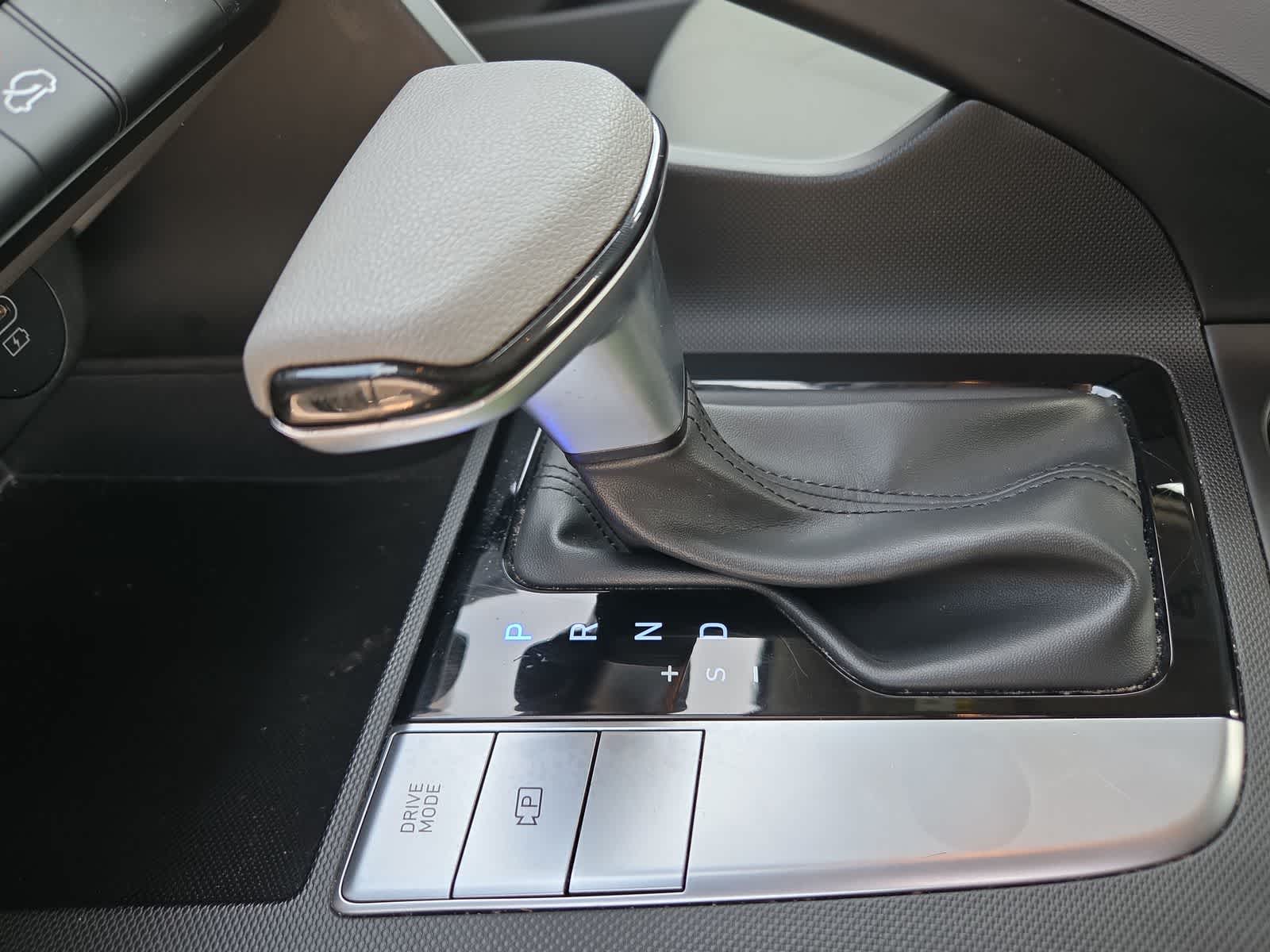 Thumbnail: 2024 Hyundai Elantra - 21