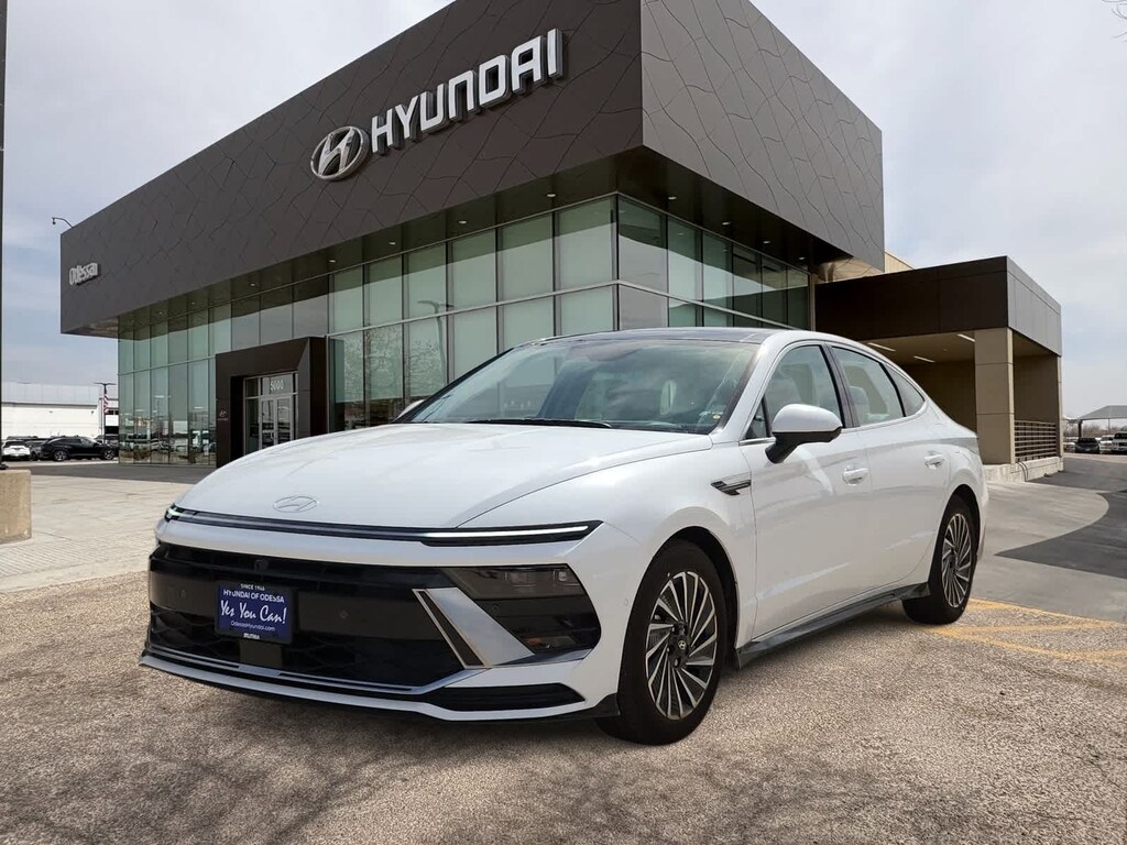 New 2025 Hyundai Sonata Hybrid Limited Sedan