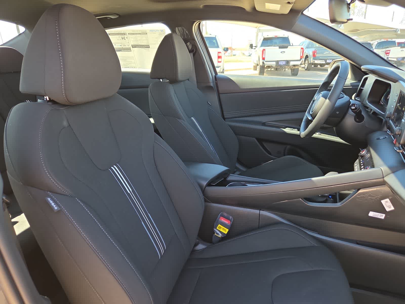 Thumbnail: 2026 Hyundai Elantra - 18