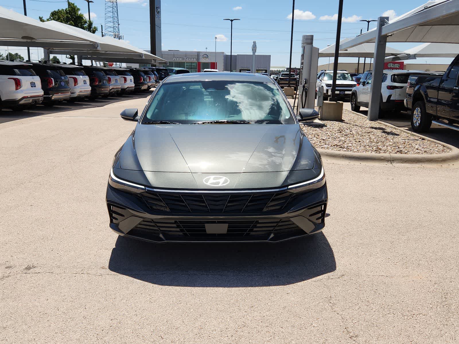 Thumbnail: 2025 Hyundai Elantra - 3