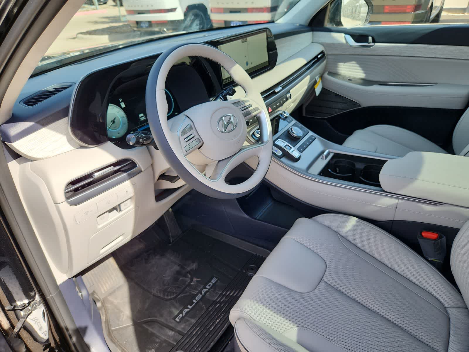 Thumbnail: 2025 Hyundai Palisade - 10