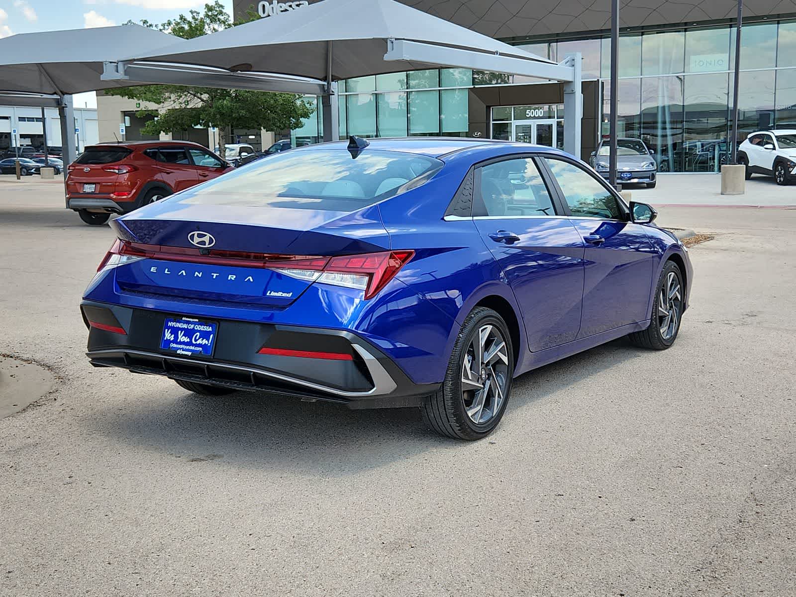 Thumbnail: 2025 Hyundai Elantra - 8