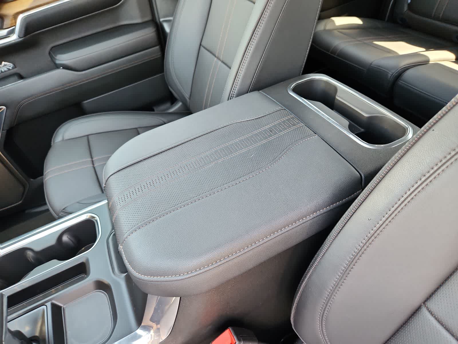 Thumbnail: 2024 Chevrolet Silverado 1500 - 20