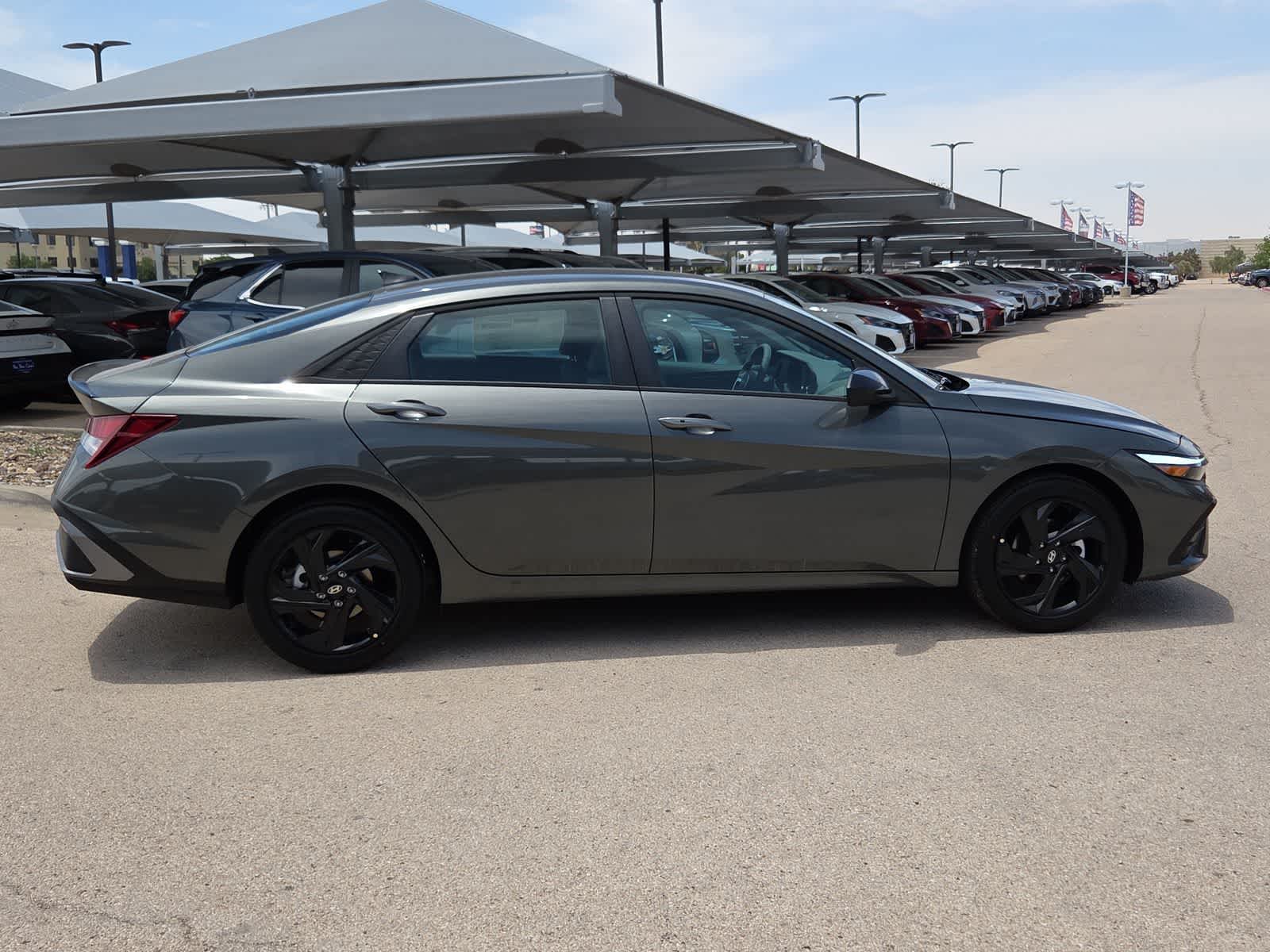 Thumbnail: 2026 Hyundai Elantra - 9