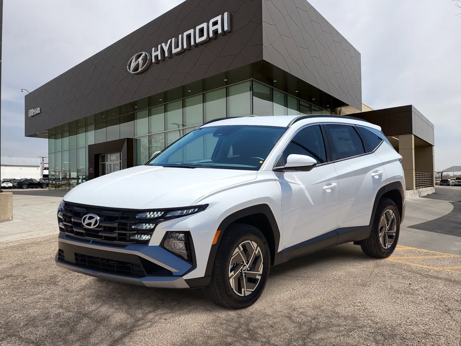 Thumbnail: 2025 Hyundai Tucson - 1