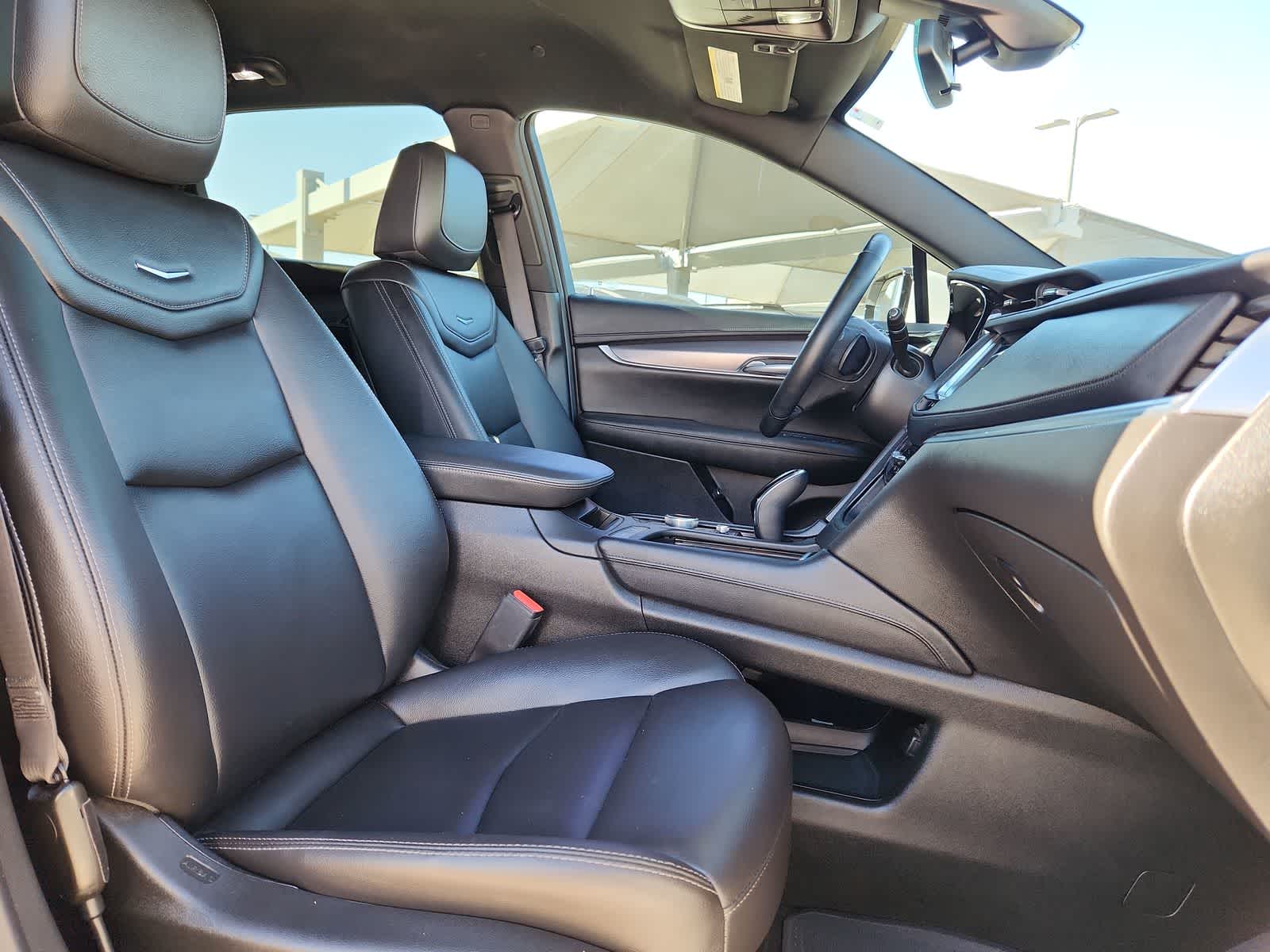 Thumbnail: 2024 Cadillac XT5 - 18