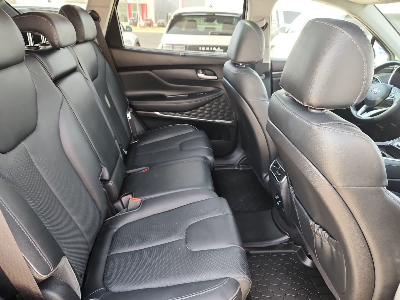 Thumbnail: 2023 Hyundai Santa Fe - 17