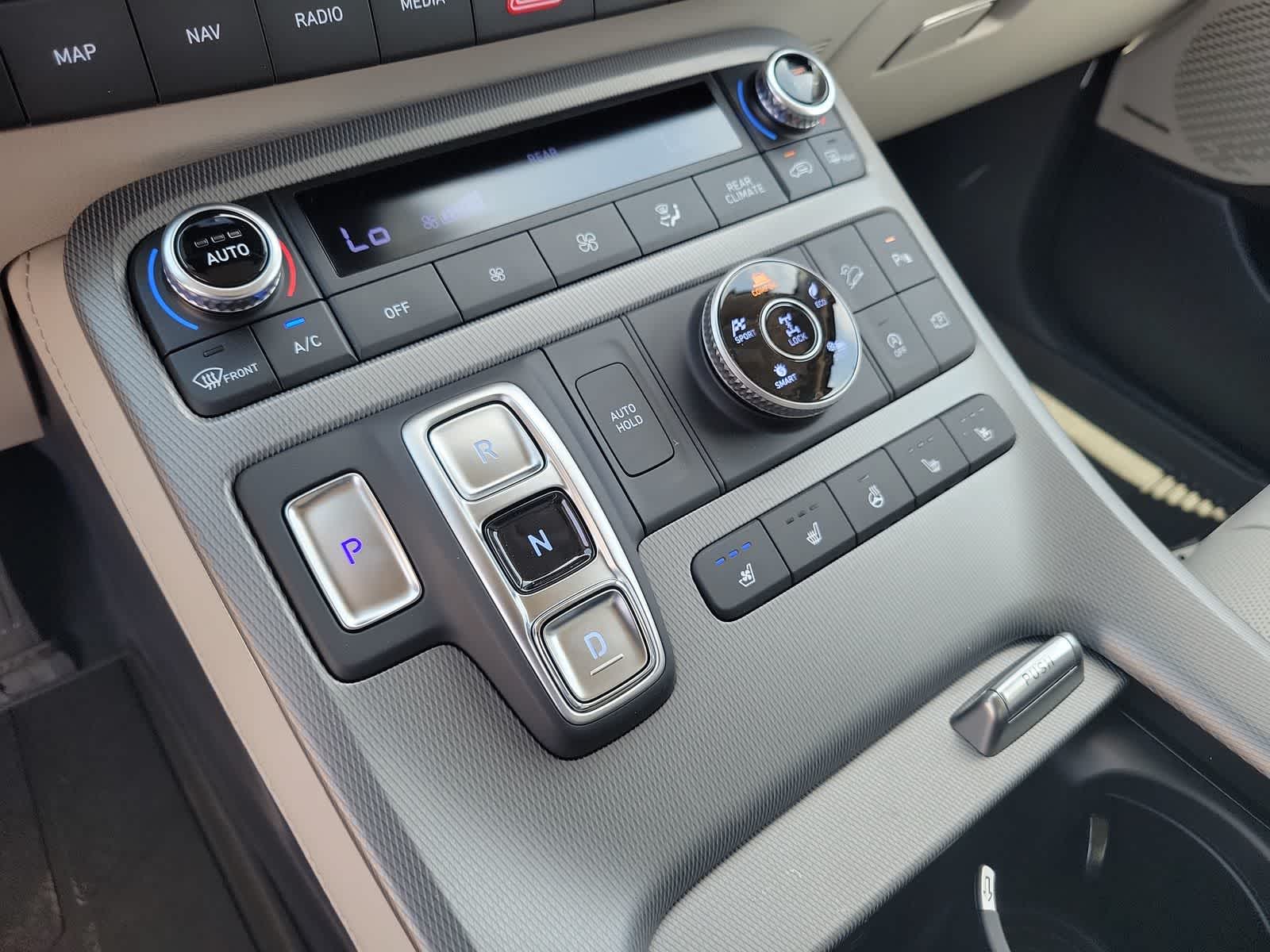 Thumbnail: 2025 Hyundai Palisade - 25