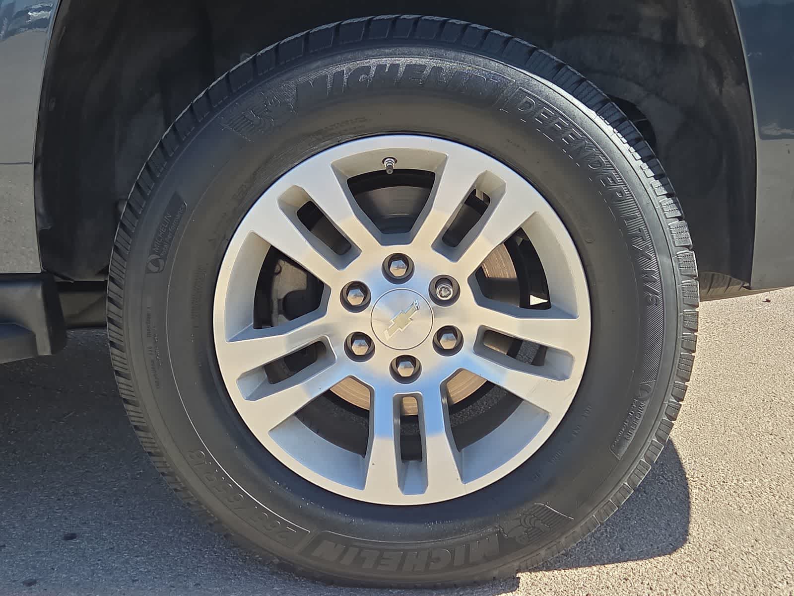 Thumbnail: 2019 Chevrolet Tahoe - 12