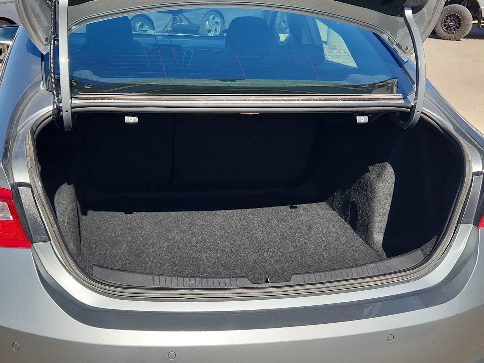 Thumbnail: 2024 Chevrolet Malibu - 23