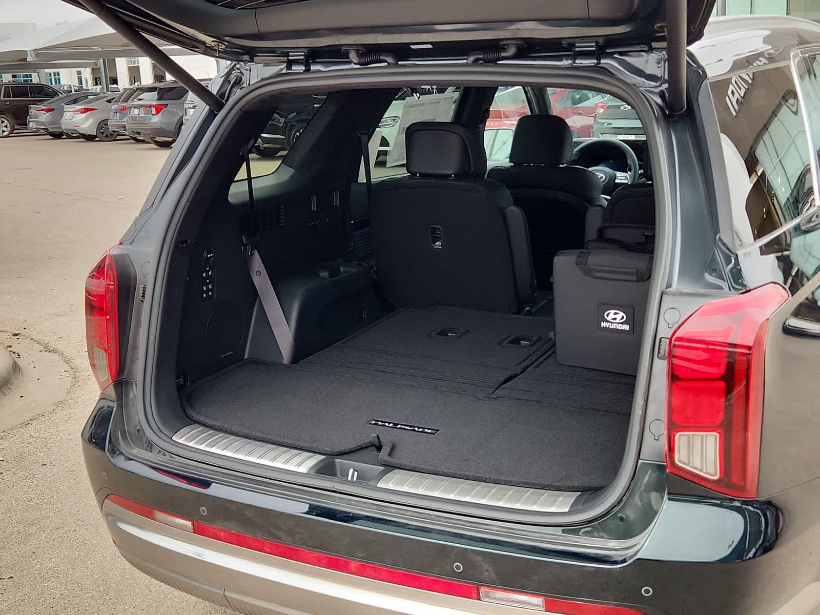 Thumbnail: 2025 Hyundai Palisade - 27