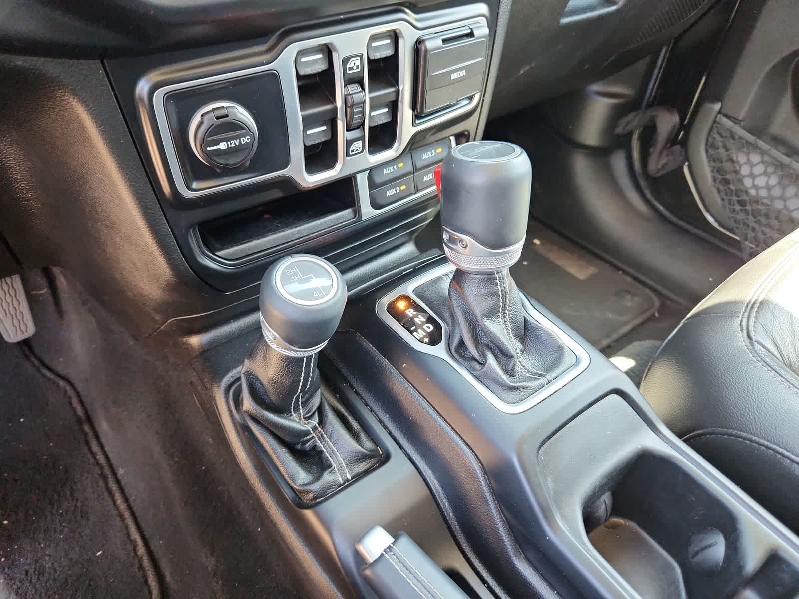 Thumbnail: 2020 Jeep Gladiator - 21