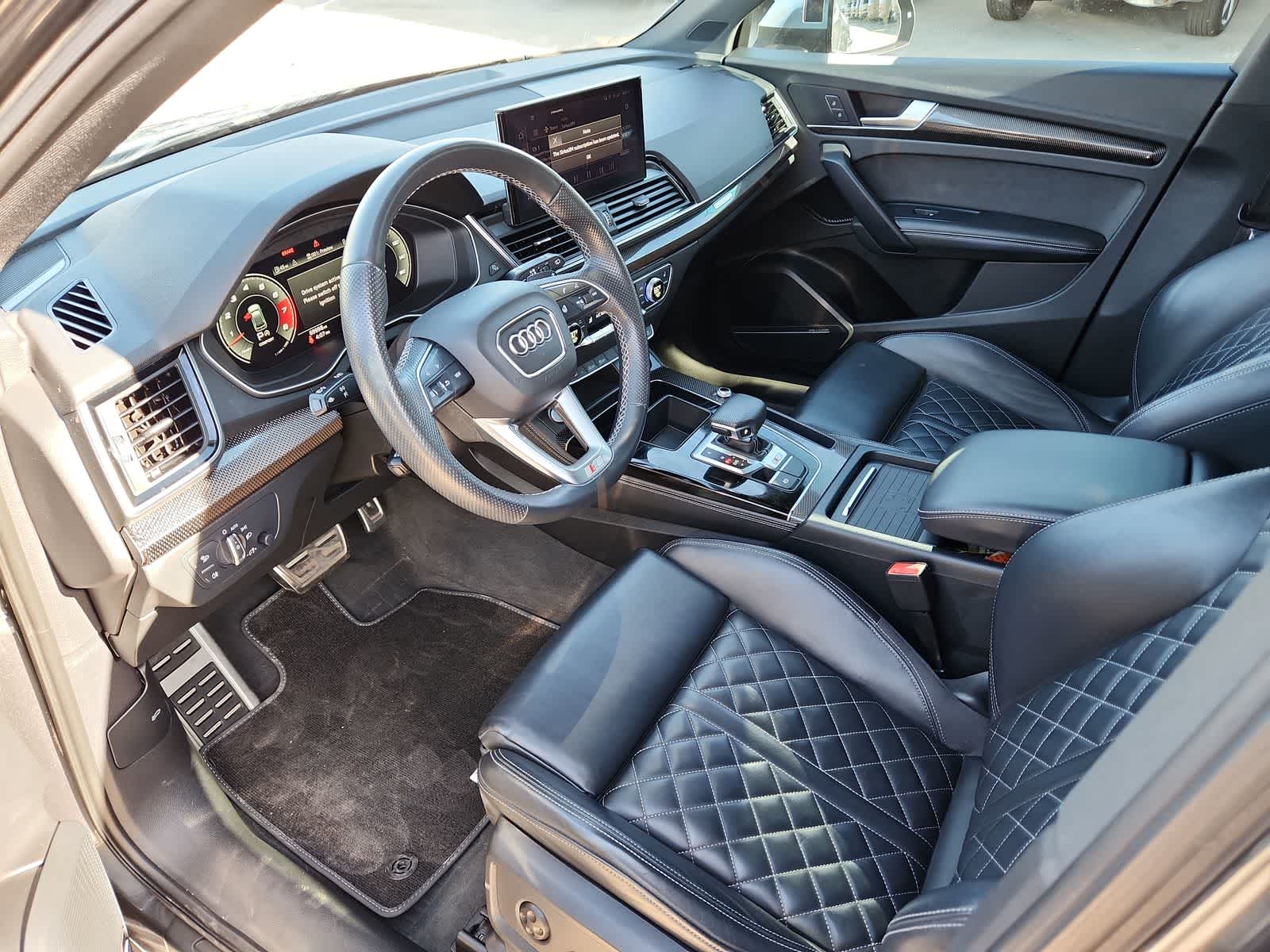 Thumbnail: 2021 Audi SQ5 - 10