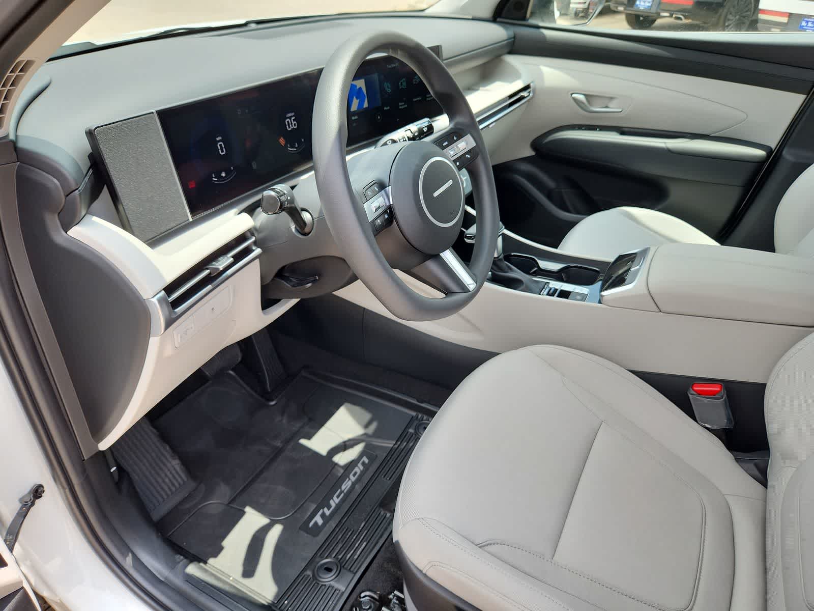 2025 Hyundai Tucson SE 10