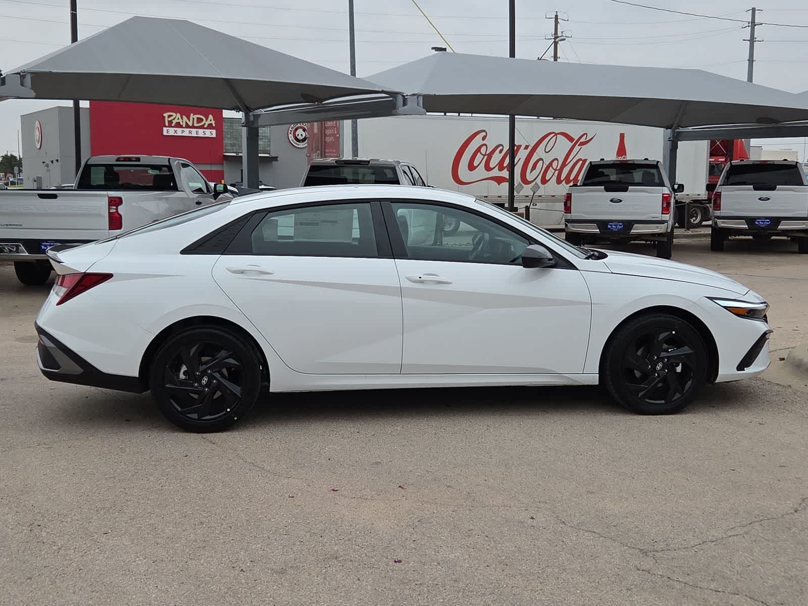 Thumbnail: 2026 Hyundai Elantra - 9