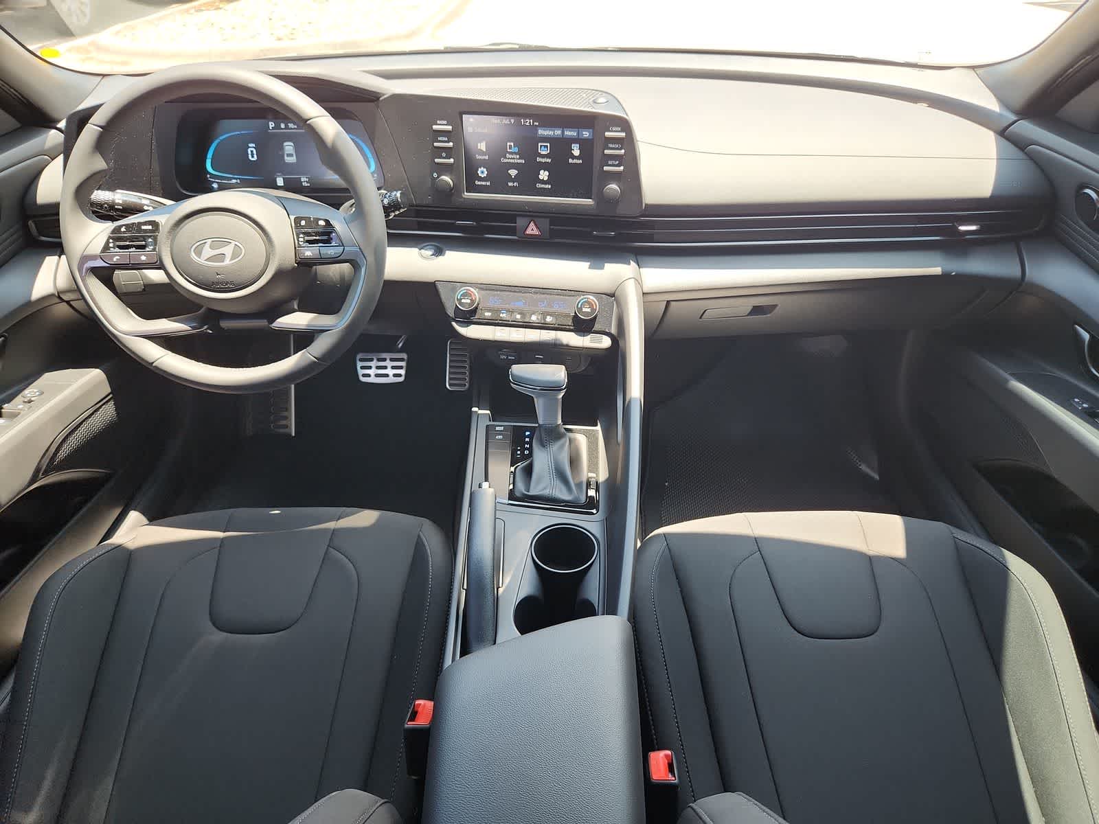 Thumbnail: 2025 Hyundai Elantra - 14