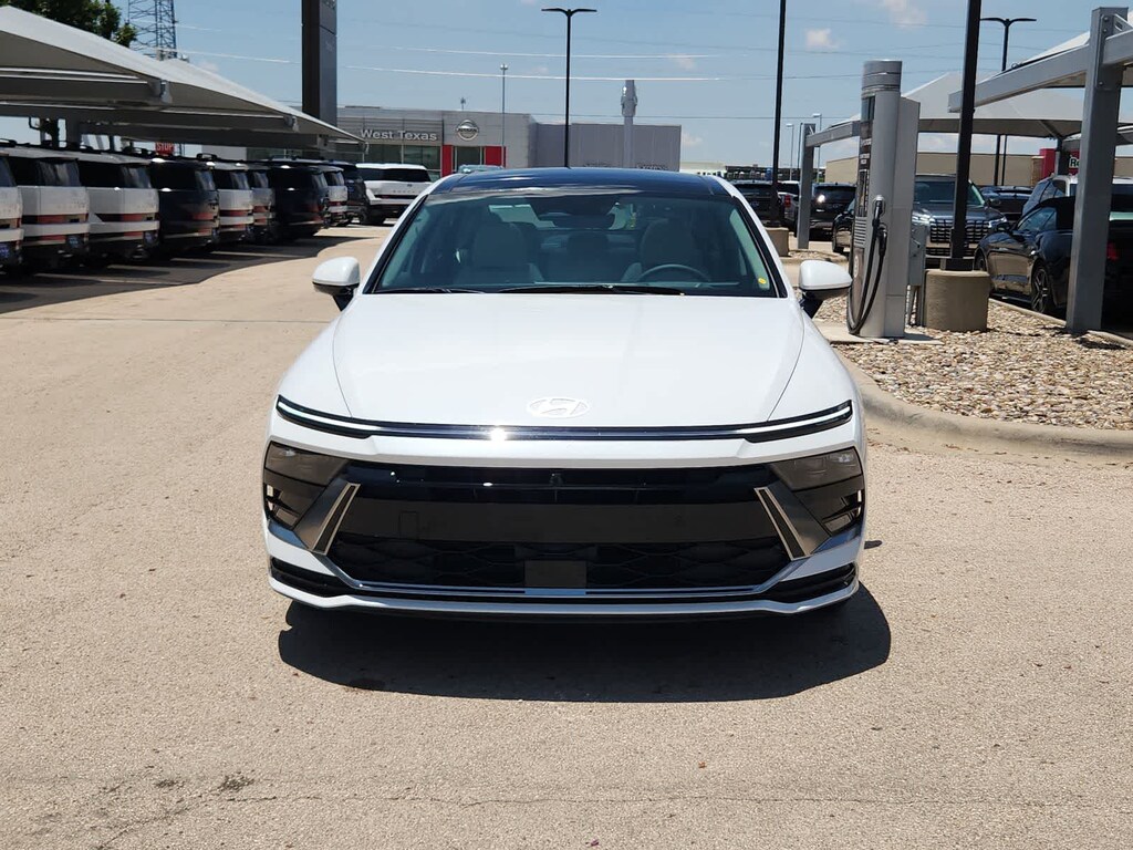 New 2025 Hyundai Sonata Hybrid Limited Sedan