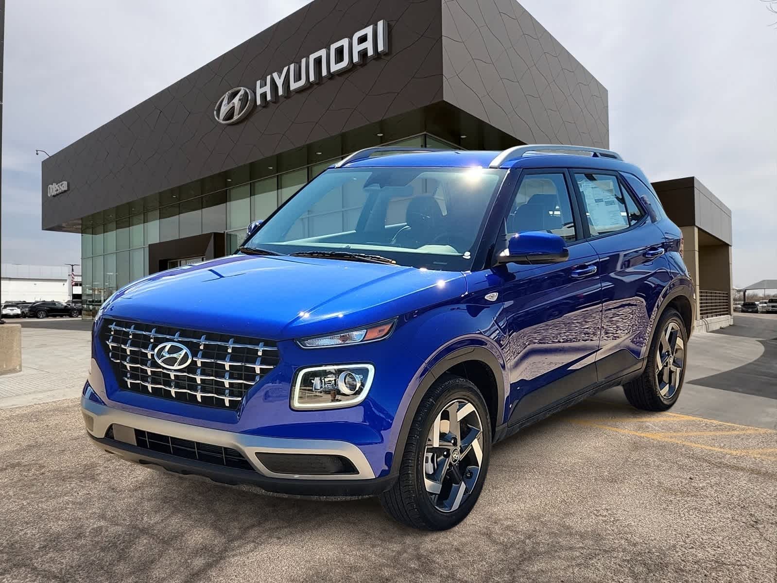 Thumbnail: 2025 Hyundai Venue - 1