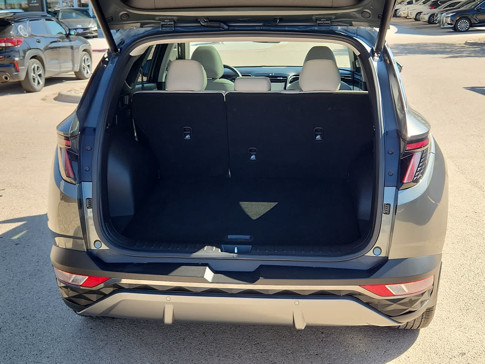 Thumbnail: 2023 Hyundai Tucson - 23