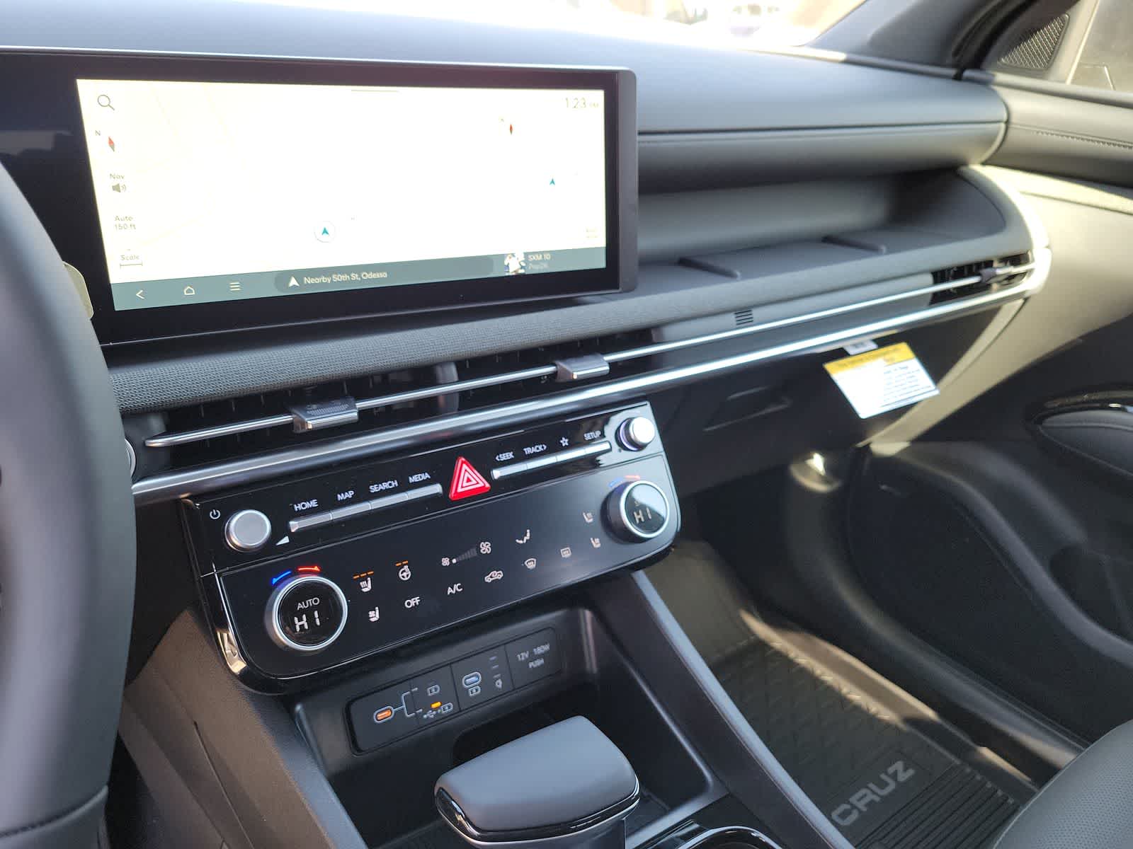 Thumbnail: 2025 Hyundai Santa Cruz - 21