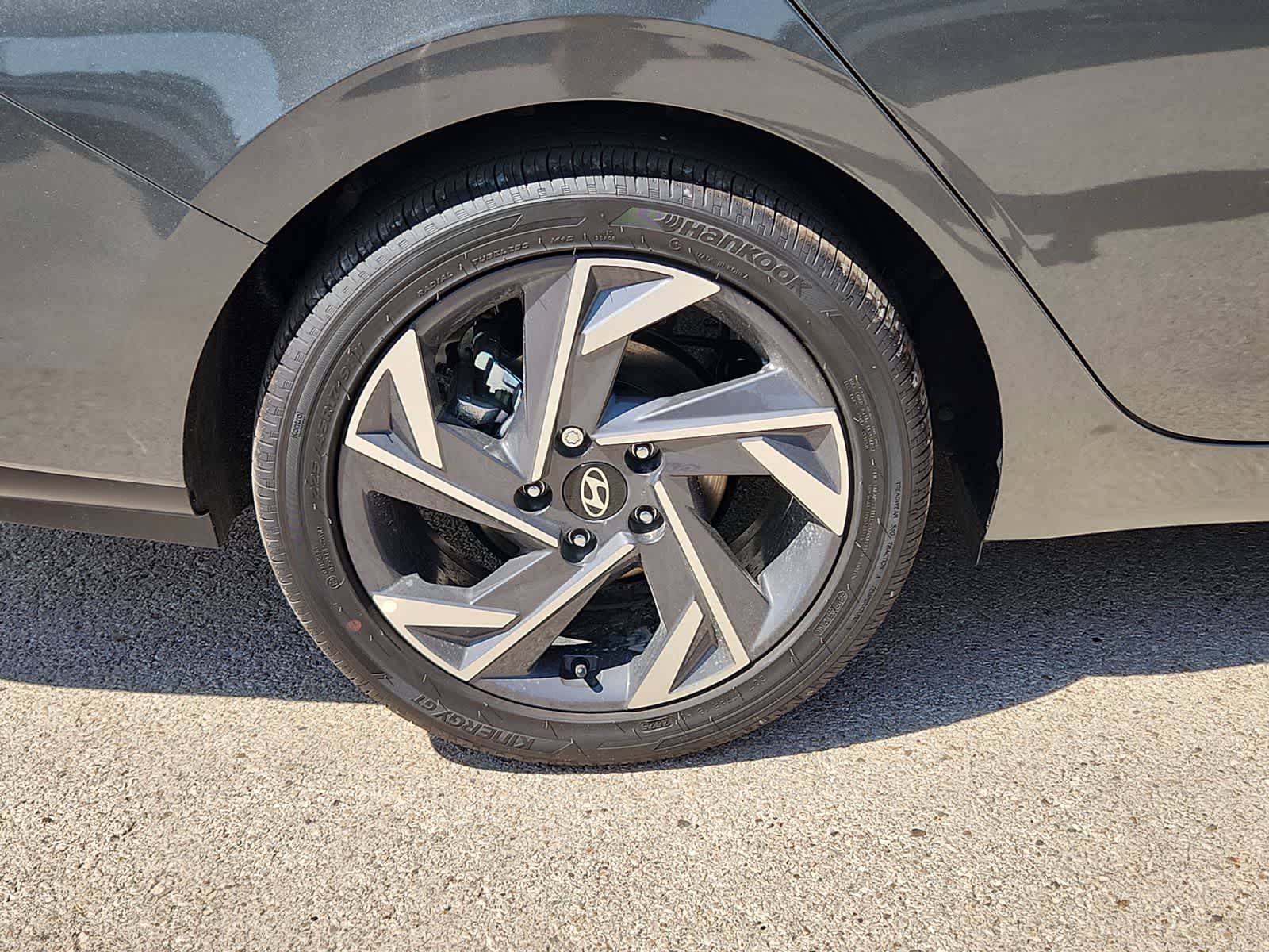 Thumbnail: 2025 Hyundai Elantra - 12