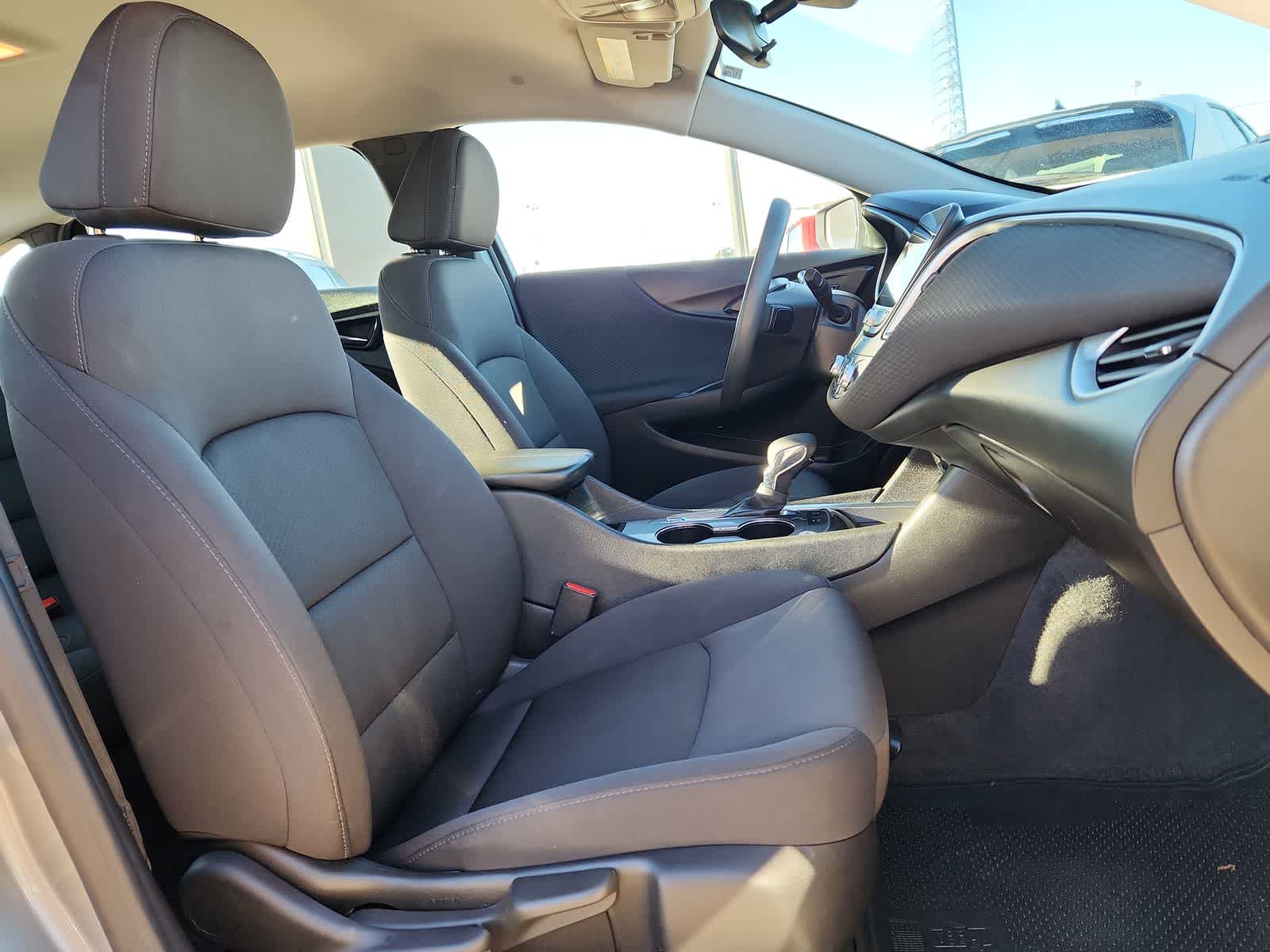 Thumbnail: 2024 Chevrolet Malibu - 18