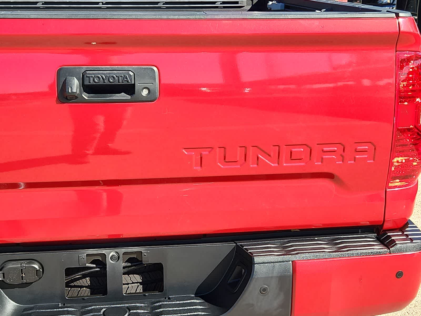 Thumbnail: 2017 Toyota Tundra - 11